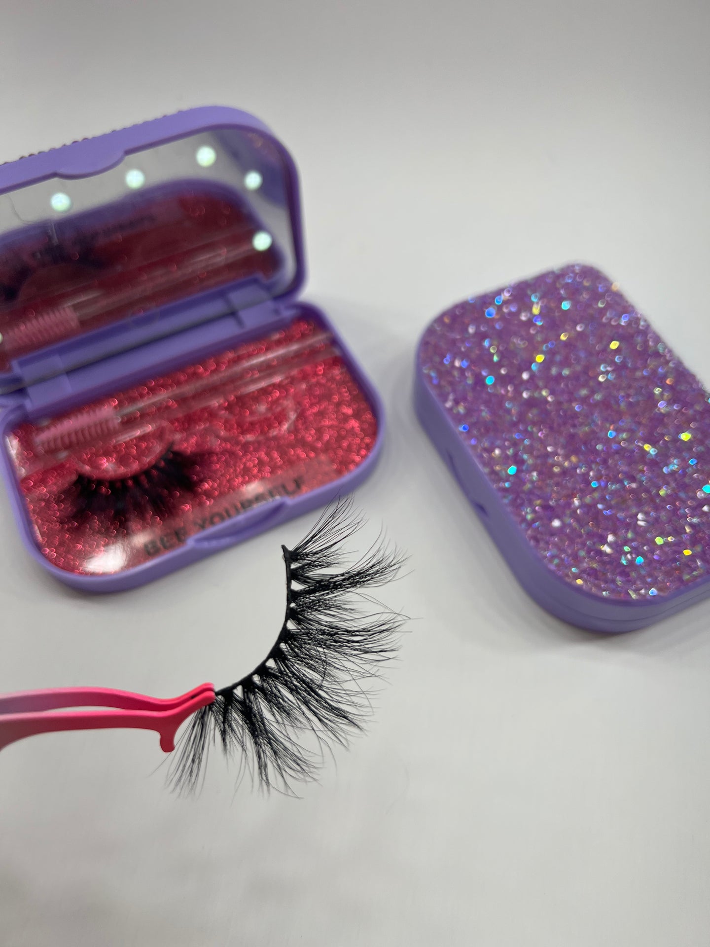 Lashes “Bee Yourself”
